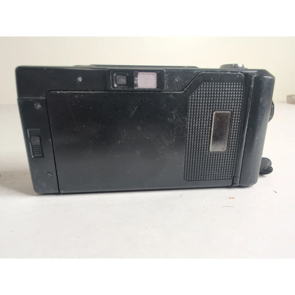 Vintage Minolta Freedom II 35mm Camera - Black